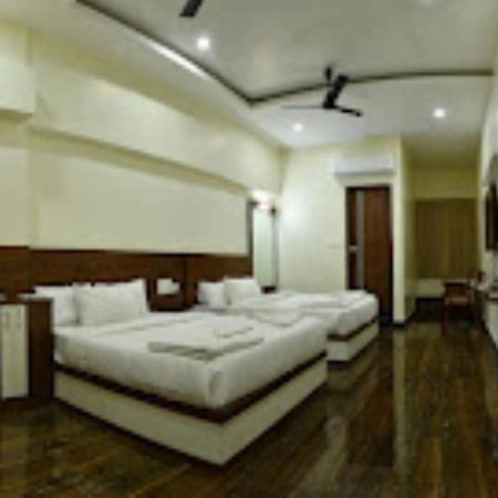 Hotel Nivetha Grand , Coimbatore Exterior photo