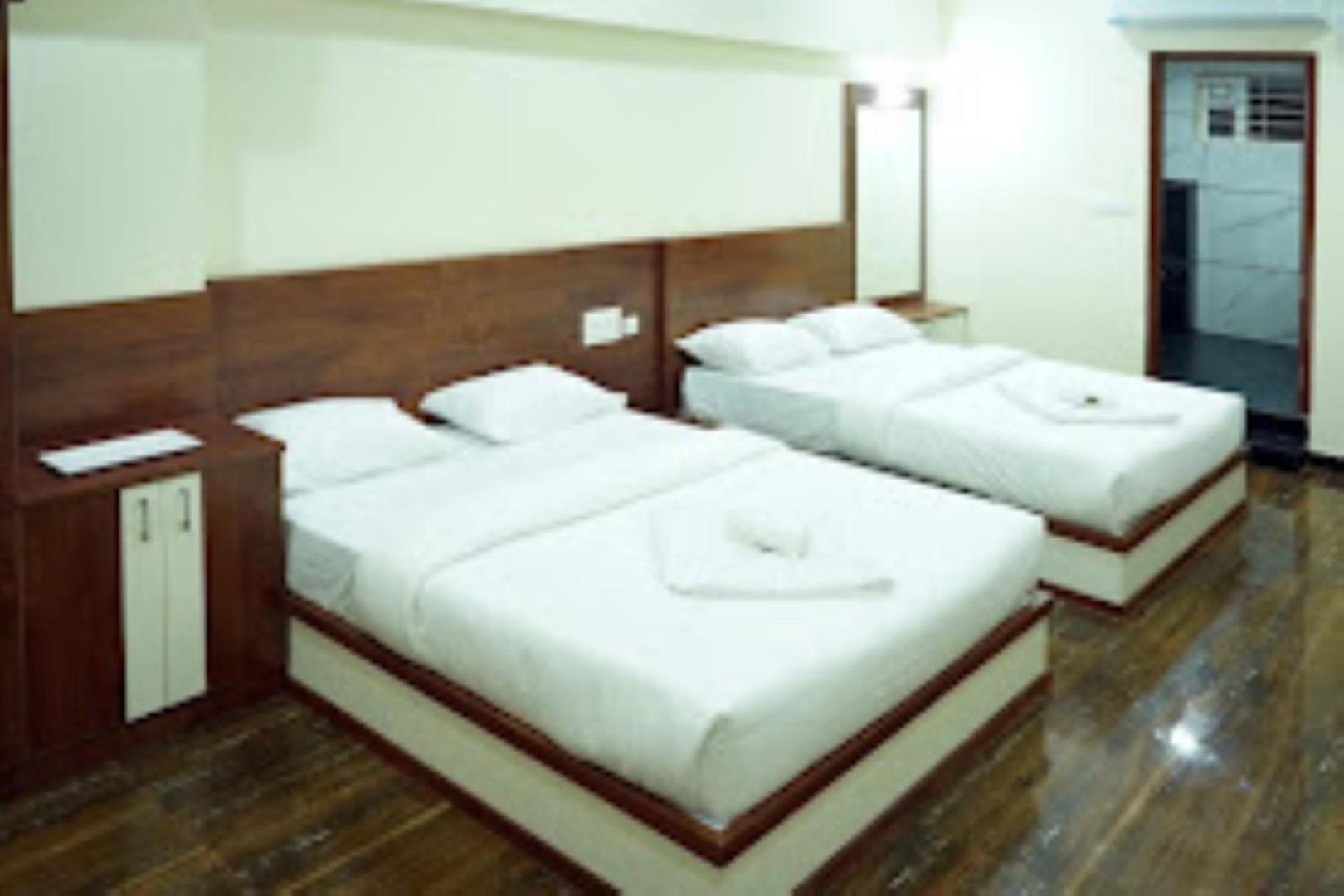 Hotel Nivetha Grand , Coimbatore Exterior photo